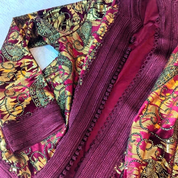 Velvet Jacquard Moroccan Jacket - Picture 7 of 7